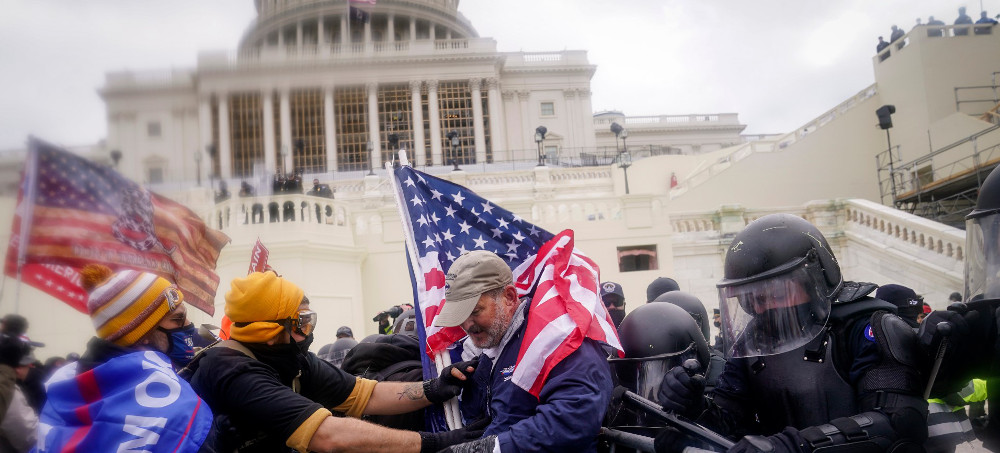 Capitol Police Officers Face Discipline for Selfies With Rioters, Internal Documents Show