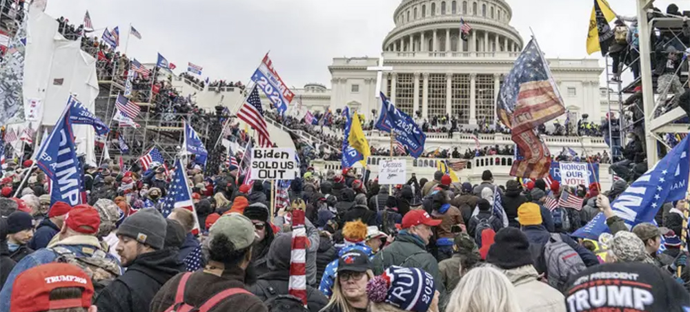 Hacked Oath Keepers Records Show Active Members of Law Enforcement and the Military Tried to Join the Group After January 6 