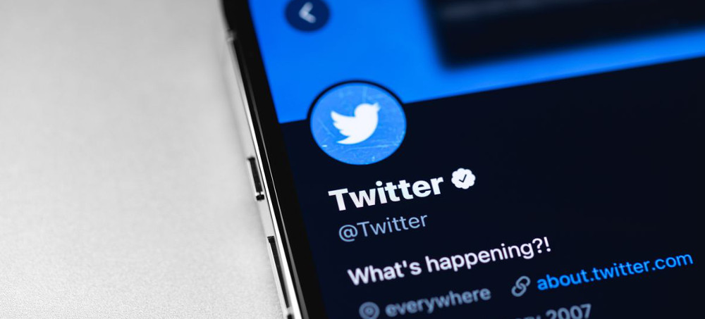 Twitter Feed Promotes Right-Wing Tweets Over Those From Left, Internal Research Finds