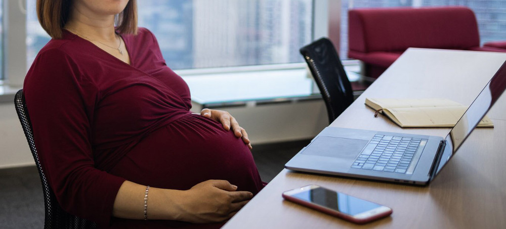 'I Went Home and Cried': US Employers Offer Few Protections for Pregnant Workers