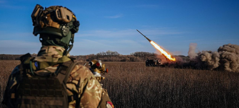 US Secretly Modified HIMARS for Ukraine to Prevent Kyiv From Shooting Long-Range Missiles Into Russia