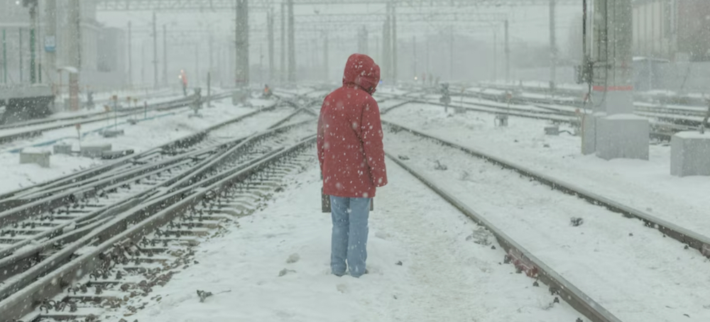 Discreetly, and at Peril, Russian Volunteers Help Ukrainian Refugees