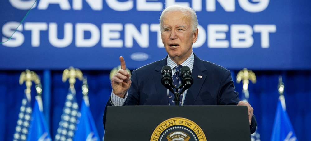 US Appeals Court Blocks All of Biden Student Debt Relief Plan